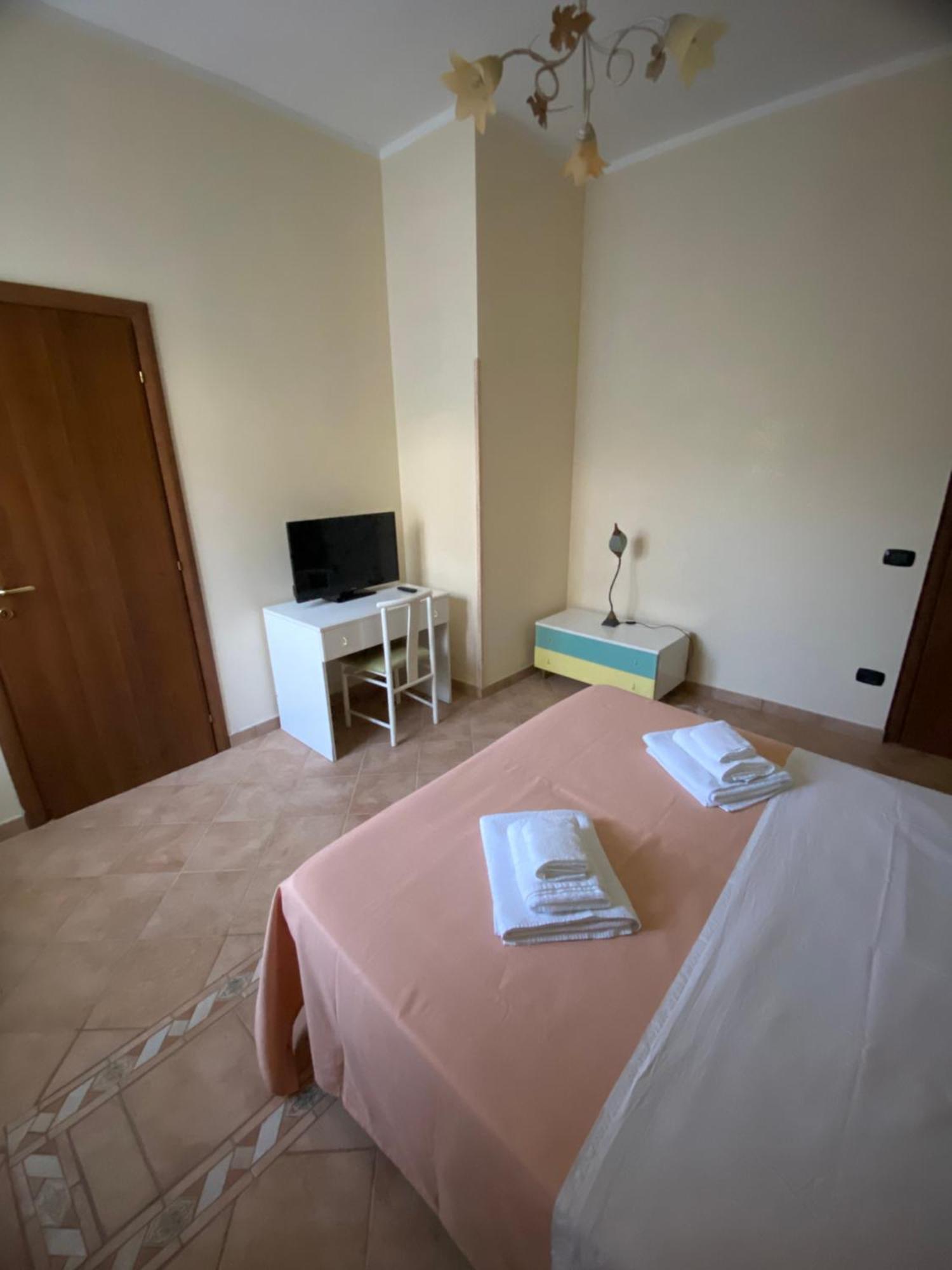 L'Albero Di Limoni Sul Mare Di Pizzo Villa ภายนอก รูปภาพ